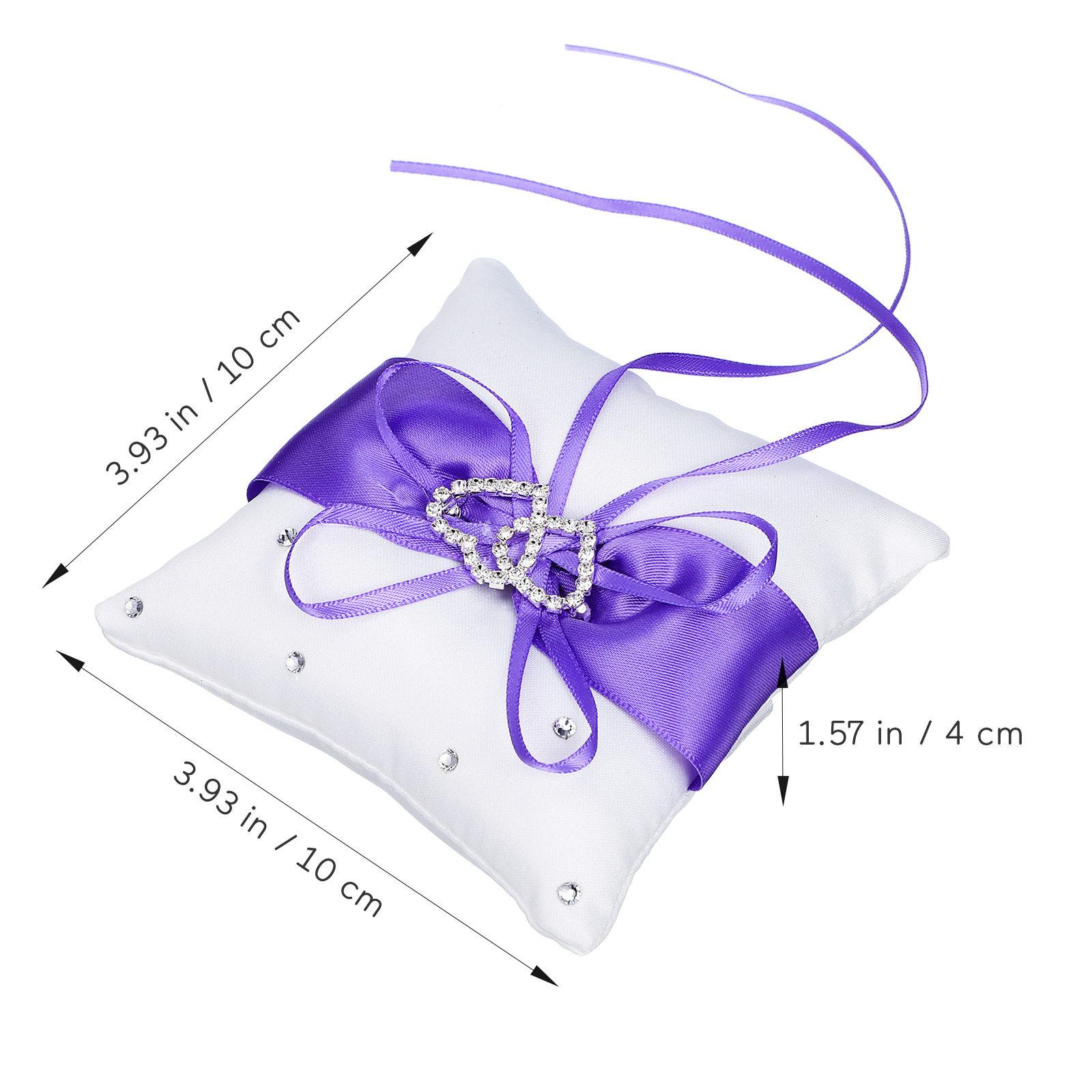 Bridal Double Heart Wedding Ring Pillow White Satin Ribbon Rhinestone Pocket Cushion with Strap for Ring Bearer фіолетовий
Bridal Double Heart Wedding Ring Pillow White Satin Ribbon Rhinestone Pocket Cushion with Strap for Ring Bearer фіолетовий