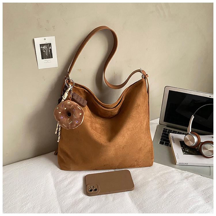 Faux Solid Color Hasp Sewing Casual Tote Large Capacity Commuting Women s Bags 2026 Brand Autumn Retro Fashi Shoulder Bags коричневий
Faux Solid Color Hasp Sewing Casual Tote Large Capacity Commuting Women s Bags 2026 Brand Autumn Retro Fashi Shoulder Bags коричневий
