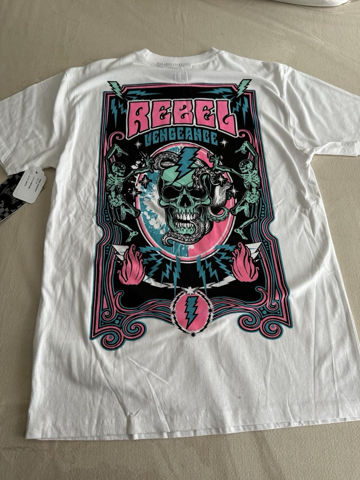 Graphic Design Skull With Snake White T-shirt M 5XL різнокольоровий
Graphic Design Skull With Snake White T-shirt M 5XL різнокольоровий