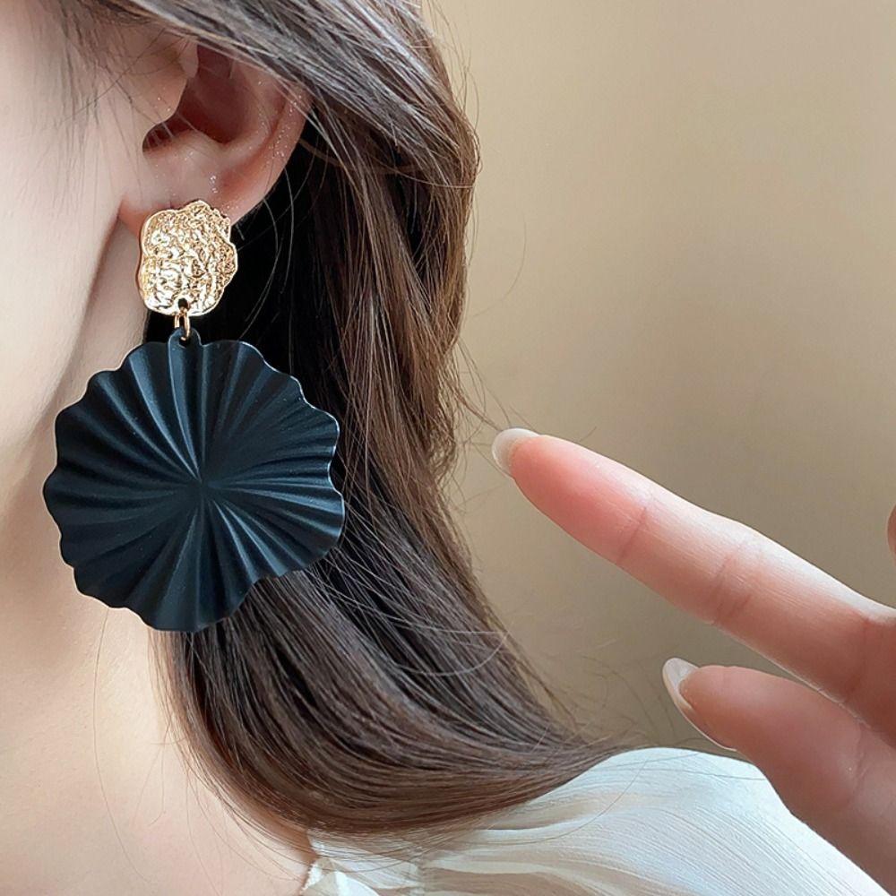 Ear Decor Spiral Flower Earrings Hook Piercing Exaggerated Earrings Vintage Long Earrings Women
Ear Decor Spiral Flower Earrings Hook Piercing Exaggerated Earrings Vintage Long Earrings Women