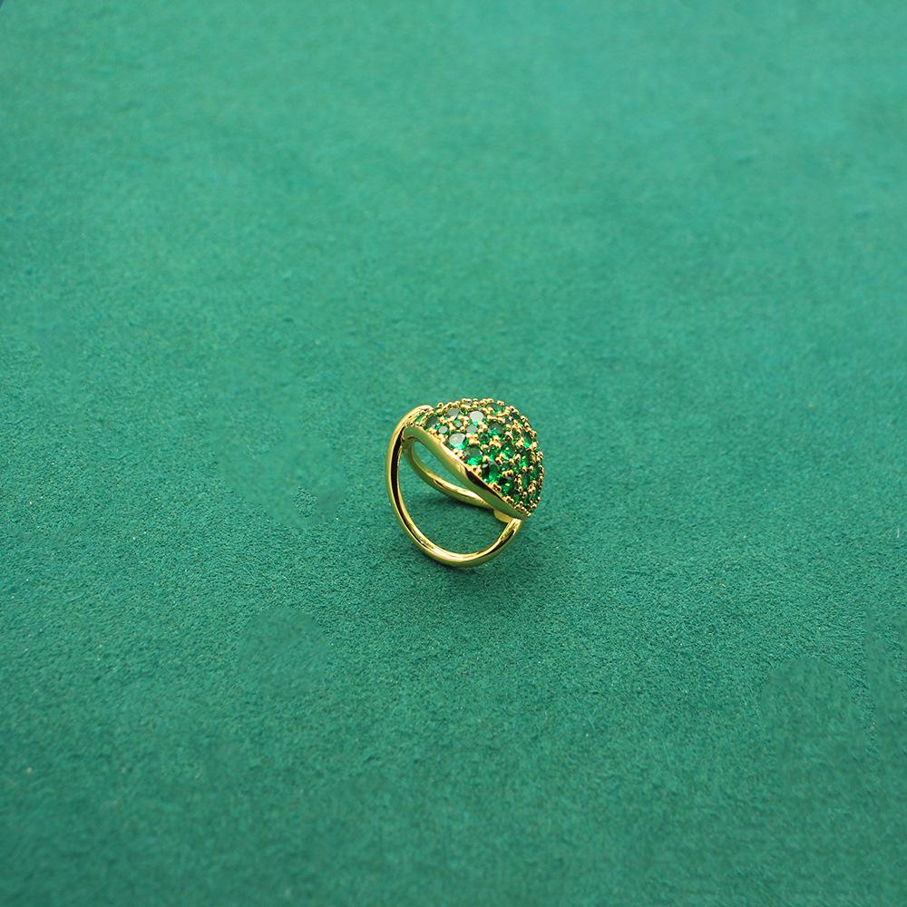 Retro Zircon-Encrusted Open Ring: High-End, Bold & Luxurious Design
Retro Zircon-Encrusted Open Ring: High-End, Bold & Luxurious Design