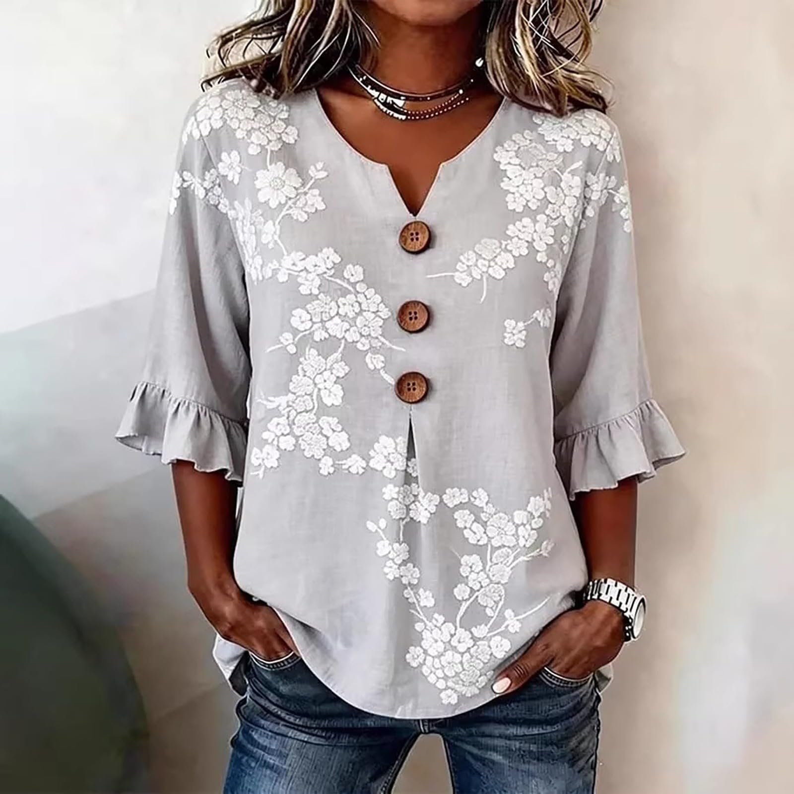 Womens V Neck Floral Print Button Front Loose Fit Top with Ruffle Sleeve Casual Blouse for Everyday Wear XXL білий
Womens V Neck Floral Print Button Front Loose Fit Top with Ruffle Sleeve Casual Blouse for Everyday Wear XXL білий