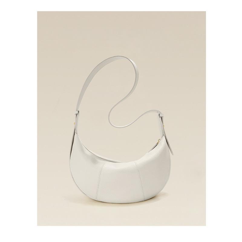First layer cowhide dumpling bag, genuine leather croissant bag, women s crescent bag, niche messenger bag, high-end single shoulder saddle bag. 32cm
First layer cowhide dumpling bag, genuine leather croissant bag, women s crescent bag, niche messenger bag, high-end single shoulder saddle bag. 32cm