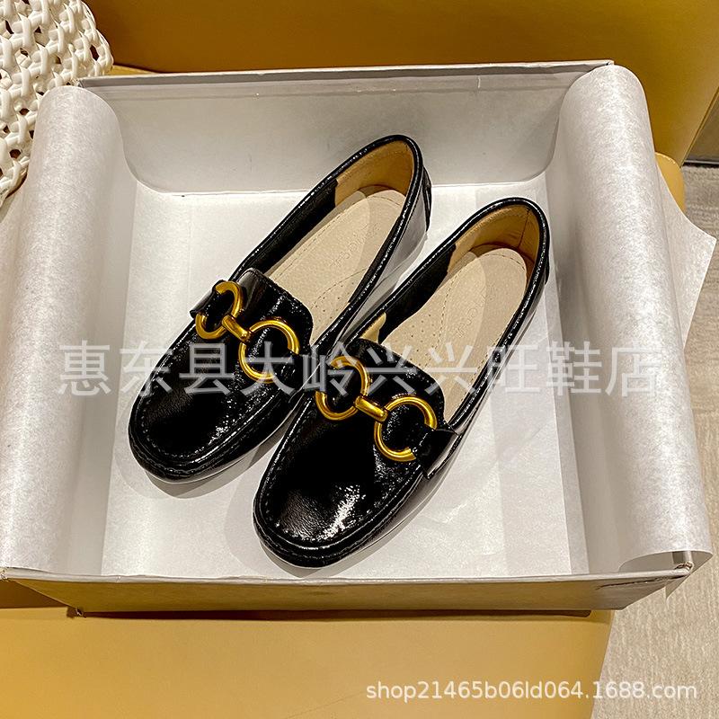 Shoes women s spring comfortable non-slip leather round head horse buckle single shoes women s new versatile flat shoes 40 чорний
Shoes women s spring comfortable non-slip leather round head horse buckle single shoes women s new versatile flat shoes 40 чорний