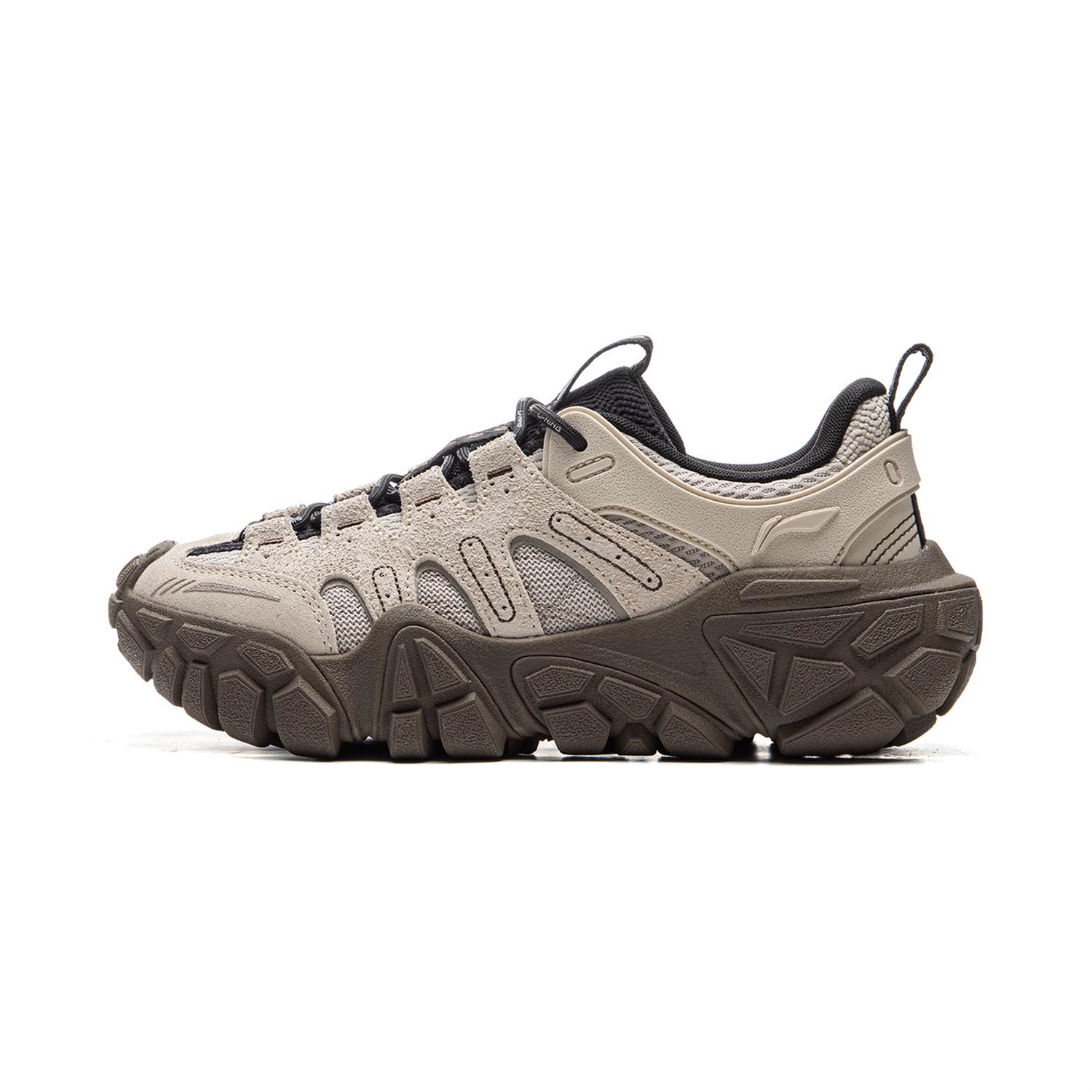 Li Ning Sand Dune Retro Толстая подошва Удобная амортизирующая Нескользящая износостойкая дышащая низкая повседневная обувь Женские кроссовки AGCU436-1 37
Li Ning Sand Dune Retro Толстая подошва Удобная амортизирующая Нескользящая износостойкая дышащая низкая повседневная обувь Женские кроссовки AGCU436-1 37