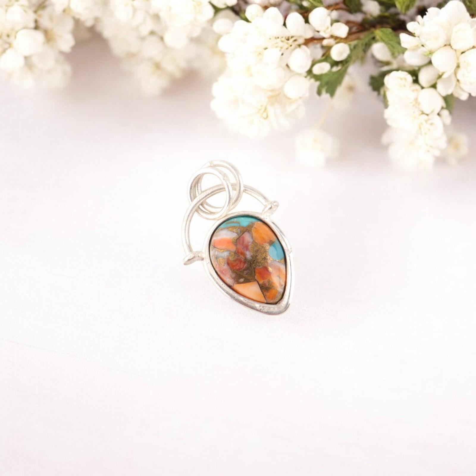 Драгоценный камень Спини Ойстер Ювелирные изделия из стерлингового серебра 925 пробы Мультиподвеска Подарок для мамы PP-56-46
Драгоценный камень Спини Ойстер Ювелирные изделия из стерлингового серебра 925 пробы Мультиподвеска Подарок для мамы PP-56-46