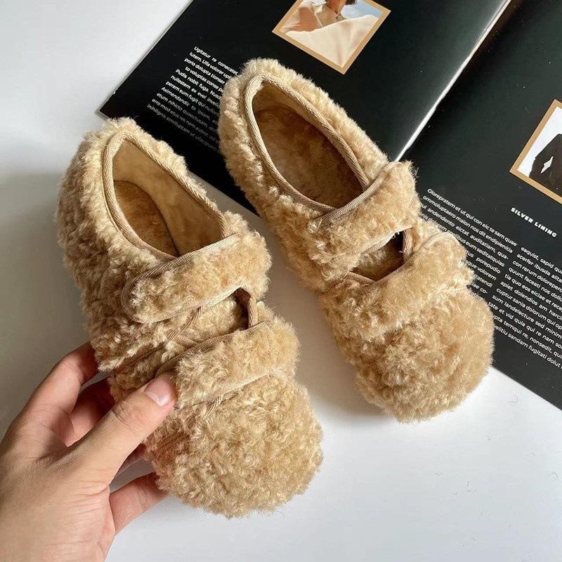 Internet celebrity curly flat bottom fluffy shoes female outer wear fairy lazy Velcro velvet beanie shoes 40 хакі
Internet celebrity curly flat bottom fluffy shoes female outer wear fairy lazy Velcro velvet beanie shoes 40 хакі