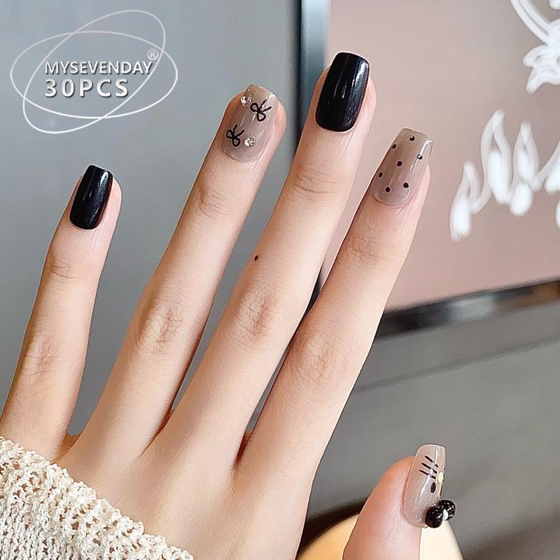 High-End Autumn Cartoon Color Block Removable Fake Nail Stickers - Sweet Cool Student Style Handmade Nails M-size 10 pcs/bag
High-End Autumn Cartoon Color Block Removable Fake Nail Stickers - Sweet Cool Student Style Handmade Nails M-size 10 pcs/bag