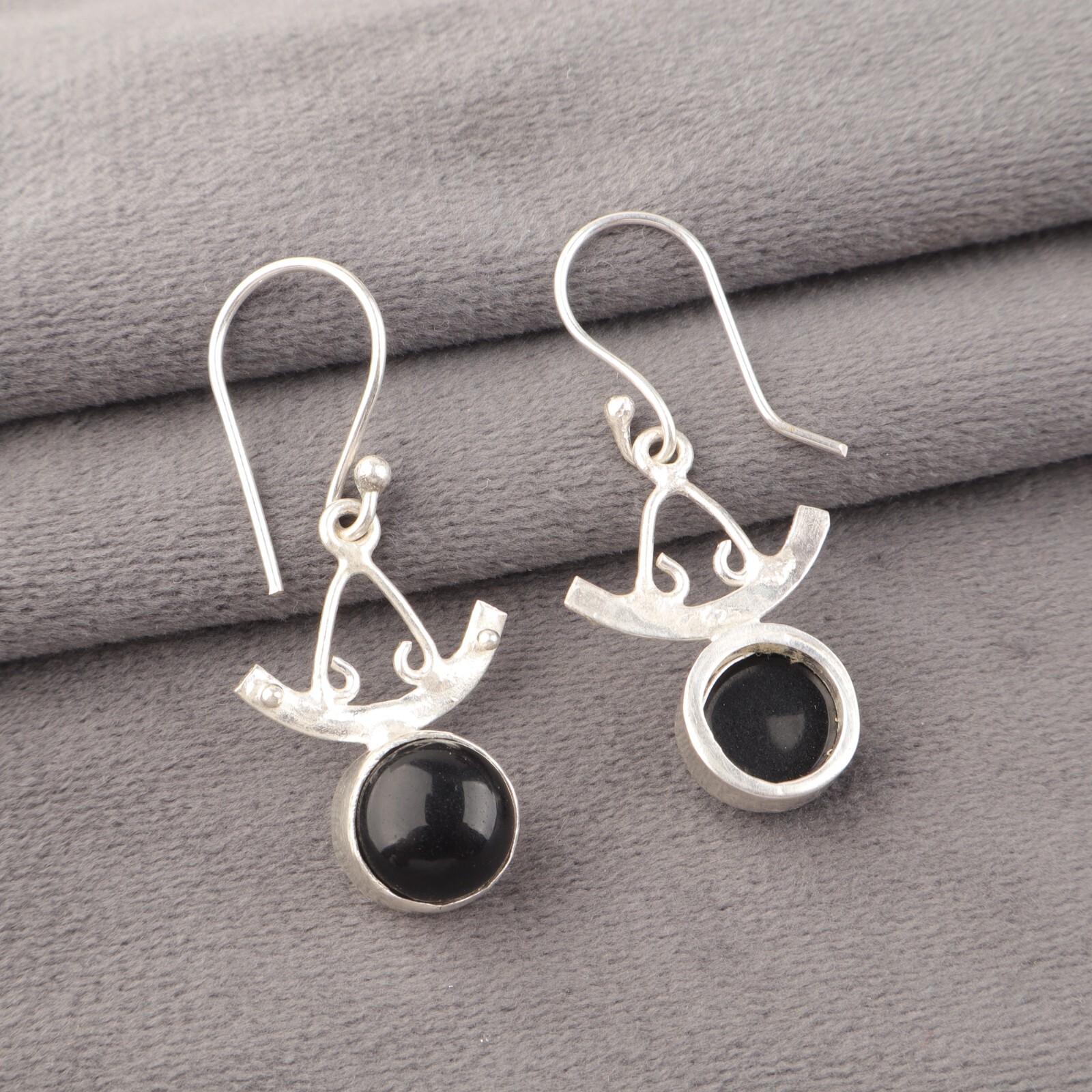 Black Tourmaline Gemstone 925 Sterling Silver Jewelry Handmade Earrings 1.63 EE-152-34
Black Tourmaline Gemstone 925 Sterling Silver Jewelry Handmade Earrings 1.63 EE-152-34