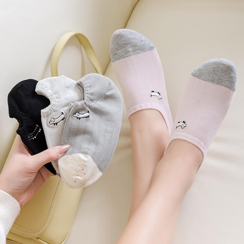5 Pairs Boat Socks Women Shallow Mouth Short Socks Summer Thin Embroidery Puppy Boat Socks Cute Tide Net Red Invisible Socks Women 5 pairs світлого кольору хакі
5 Pairs Boat Socks Women Shallow Mouth Short Socks Summer Thin Embroidery Puppy Boat Socks Cute Tide Net Red Invisible Socks Women 5 pairs світлого кольору хакі