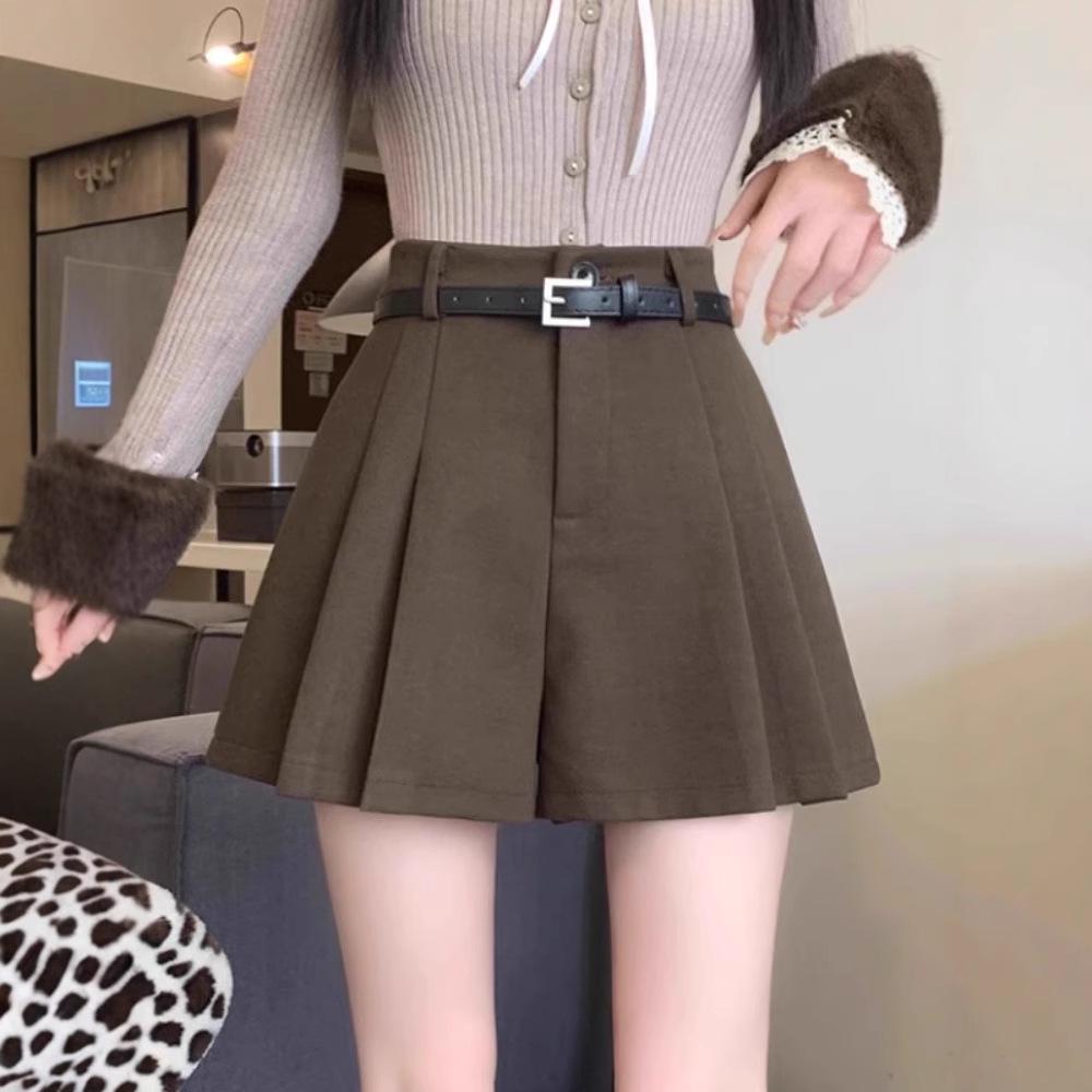 A-line Coffee Woolen Pleated Culottes for Women - High Waist Skirt Shorts for Spring, Autumn, Winter 2024 XS
A-line Coffee Woolen Pleated Culottes for Women - High Waist Skirt Shorts for Spring, Autumn, Winter 2024 XS