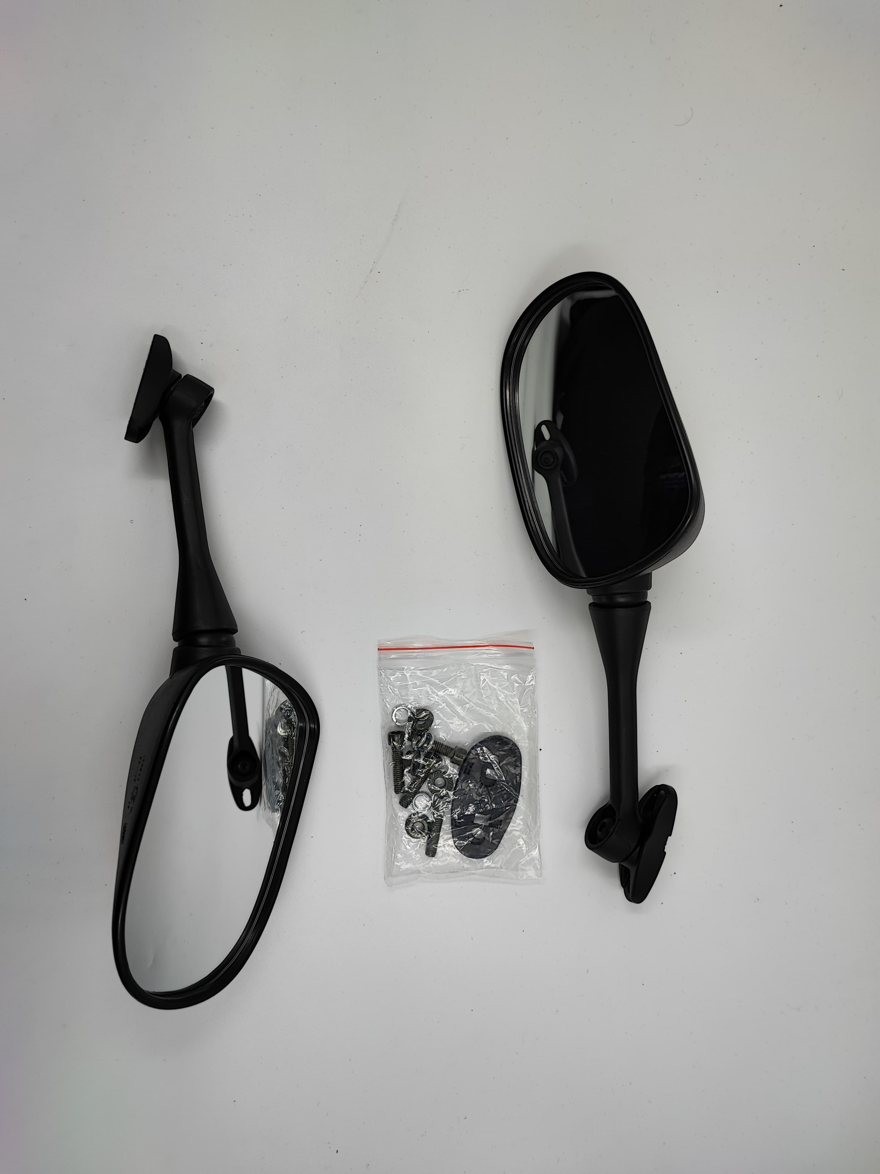 Karadeniz Motor 2001-2007 Honda CBR 600 F Комплект совместимых зеркал Комплект правого и левого зеркала
Karadeniz Motor 2001-2007 Honda CBR 600 F Комплект совместимых зеркал Комплект правого и левого зеркала