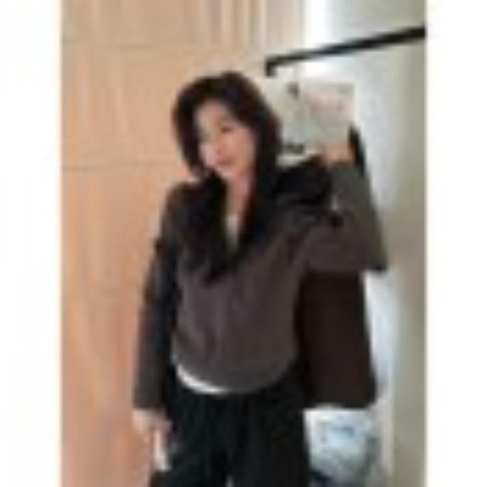 Новый базовый вязаный свитер с капюшоном и эффектом двухслойности для женского осенне-зимнего гардероба, облегающий короткий топ one size fits all серый
Новый базовый вязаный свитер с капюшоном и эффектом двухслойности для женского осенне-зимнего гардероба, облегающий короткий топ one size fits all серый