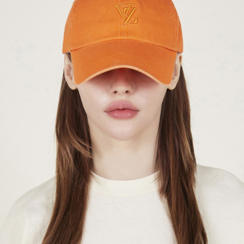 VARZAR 3D Monogram Pigment Overfit Ball Cap Orange FREE
VARZAR 3D Monogram Pigment Overfit Ball Cap Orange FREE