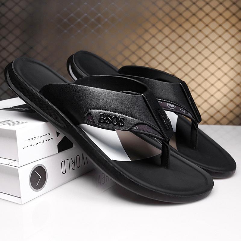 Slippers men s trendy 2025 summer new fashion non-slip leather youth slippers men s versatile soft-soled herringbone shoes 44 чорний
Slippers men s trendy 2025 summer new fashion non-slip leather youth slippers men s versatile soft-soled herringbone shoes 44 чорний