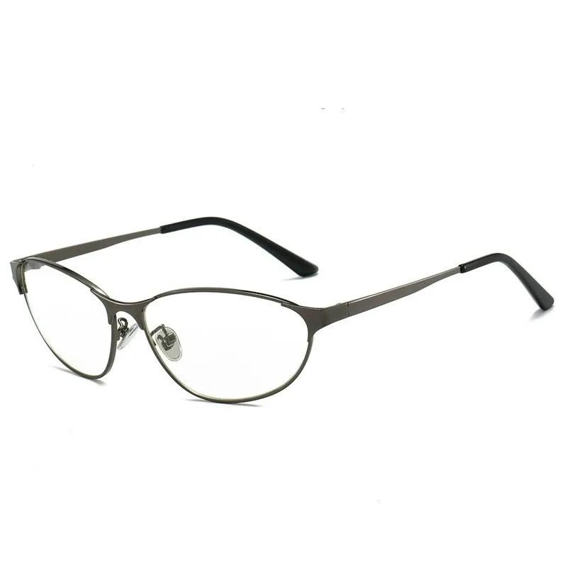 Anti Blue Light Metal Frame Outdoor Sports Sun Reading Glasses New Fashionable Windproof and Eye Protecting Presbyopia Glasses 4.0
Anti Blue Light Metal Frame Outdoor Sports Sun Reading Glasses New Fashionable Windproof and Eye Protecting Presbyopia Glasses 4.0