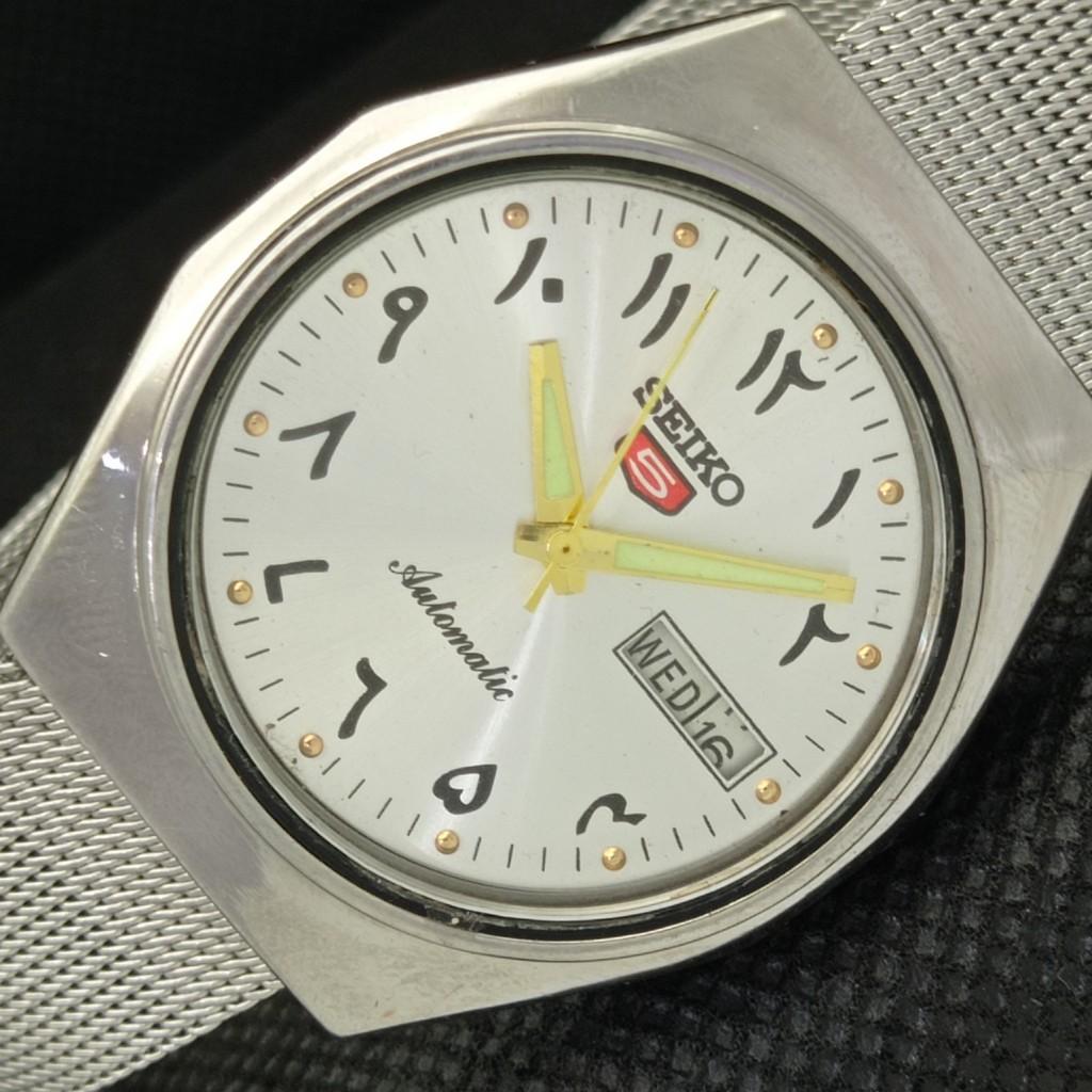 Б/У винтажные часы SEIKO 5 AUTOMATIC 6349A JAPAN MENS D/D ARABIC WATCH 598-a313190-2 SKU598-a313190
Б/У винтажные часы SEIKO 5 AUTOMATIC 6349A JAPAN MENS D/D ARABIC WATCH 598-a313190-2 SKU598-a313190