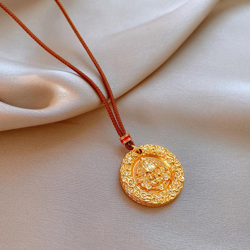 Real gold electroplated zircon God of Wealth gourd Buddha statue necklace retro sweater chain new Chinese necklace women
Real gold electroplated zircon God of Wealth gourd Buddha statue necklace retro sweater chain new Chinese necklace women