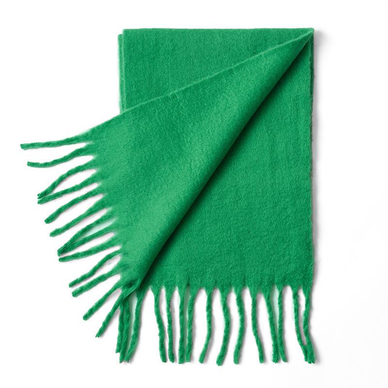 Women s high-end solid color scarf, fluffy hippocampus hair, warm in winter, thickened scarf atmosphere, couple style 200*40 grass зелений колір
Women s high-end solid color scarf, fluffy hippocampus hair, warm in winter, thickened scarf atmosphere, couple style 200*40 grass зелений колір