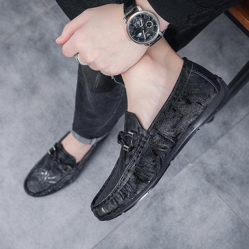 Love men s shoes spring breathable black casual leather shoes soft sole versatile one-pedal Doudou shoes driving 44
Love men s shoes spring breathable black casual leather shoes soft sole versatile one-pedal Doudou shoes driving 44