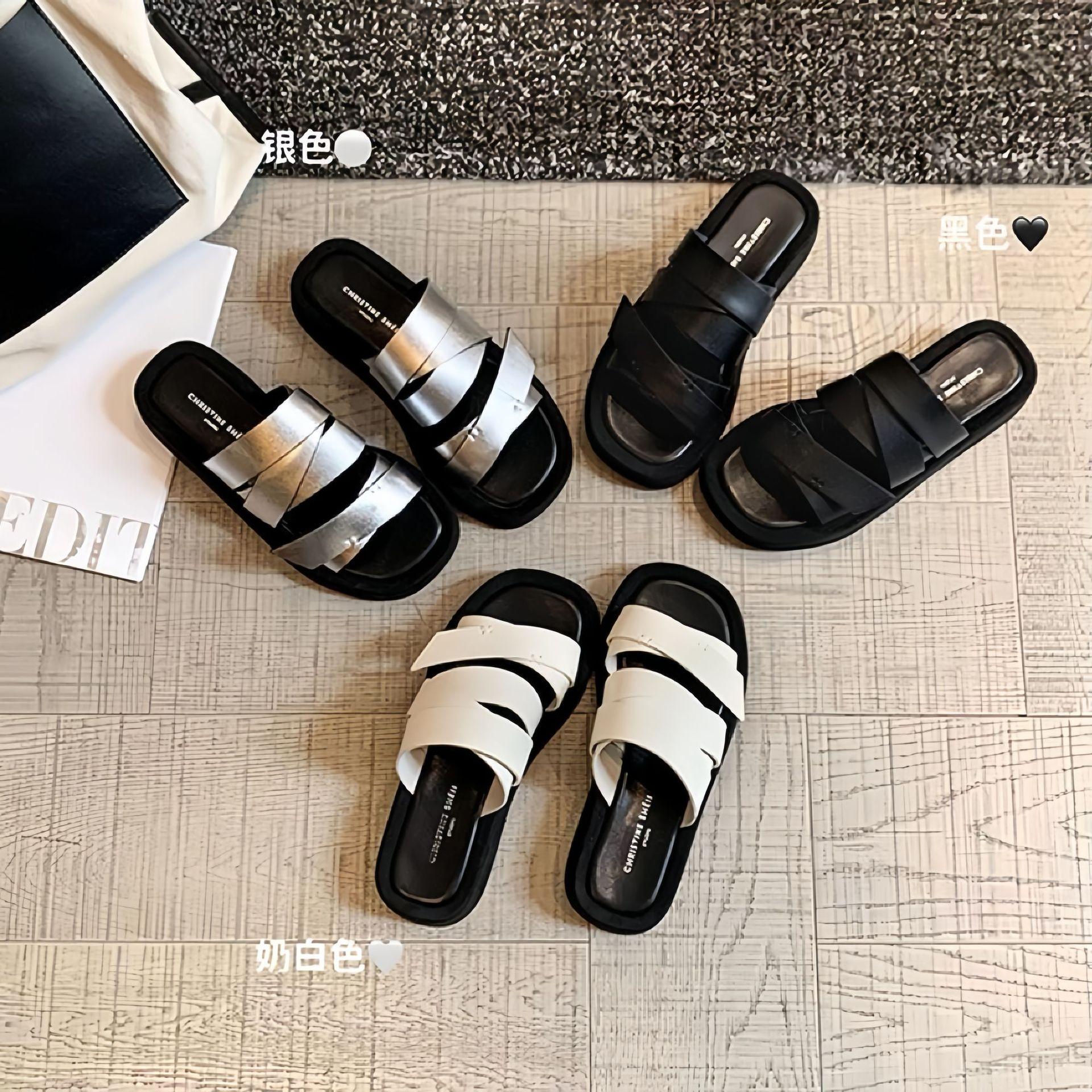 Su Yinyin around with square head thick bottom beach vacation casual slippers women s wear summer cool slippers 35
Su Yinyin around with square head thick bottom beach vacation casual slippers women s wear summer cool slippers 35