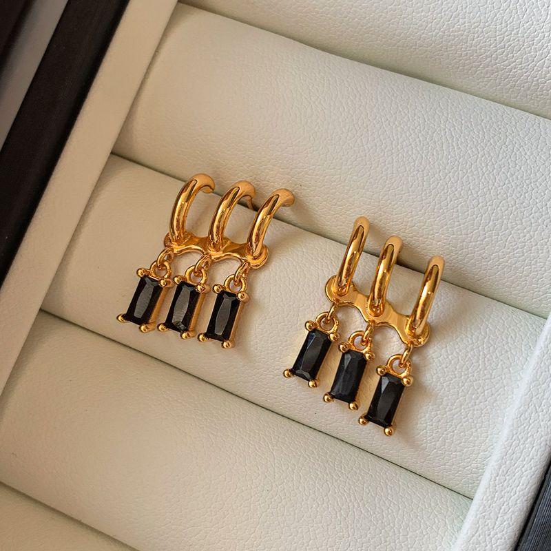 European and American Three-Layer Black Zircon Fimbrilla Gold Earrings Women Light Luxury Niche Design Unique High-Grade Earrings Gold
European and American Three-Layer Black Zircon Fimbrilla Gold Earrings Women Light Luxury Niche Design Unique High-Grade Earrings Gold