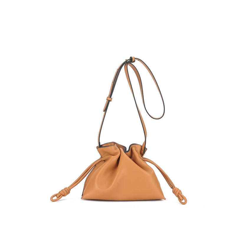Small Lucky Bag for Women with Leather, A Bucket Bag That Can Be Carried Diagonally On One Shoulder, and A Drawstring Bag with Leather коричневий
Small Lucky Bag for Women with Leather, A Bucket Bag That Can Be Carried Diagonally On One Shoulder, and A Drawstring Bag with Leather коричневий