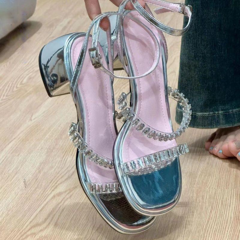 Open toe with skirt high-end fairy shoes 2024 new summer silver French small fragrant style thick heel sandals women s models 40
Open toe with skirt high-end fairy shoes 2024 new summer silver French small fragrant style thick heel sandals women s models 40