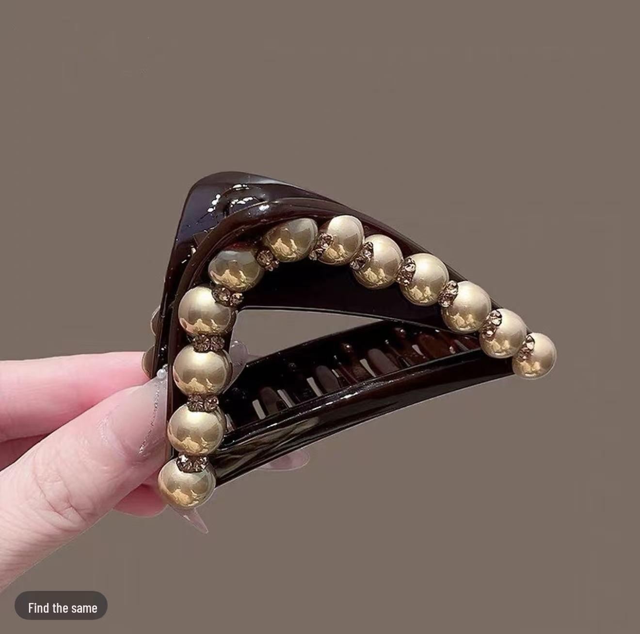 8cm Champagne Pearl 3D Acrylic Hair Claw Clip for Women, Updo Shark Clip
8cm Champagne Pearl 3D Acrylic Hair Claw Clip for Women, Updo Shark Clip