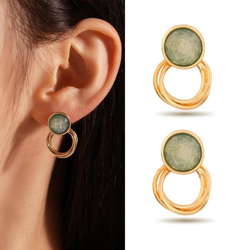 New European and American stainless steel stud earrings, fashionable exaggerated high-end temperament earrings, women
New European and American stainless steel stud earrings, fashionable exaggerated high-end temperament earrings, women