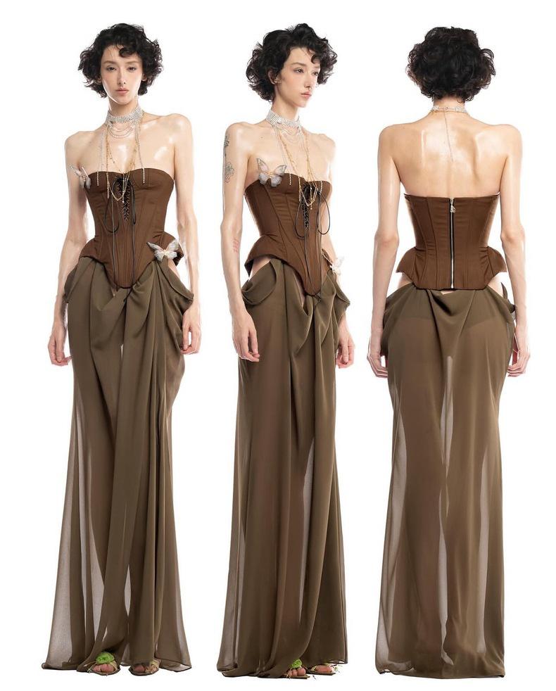 Huelleyrose Vietnam Strapless Fishbone Slim Formal Dress Medium
Huelleyrose Vietnam Strapless Fishbone Slim Formal Dress Medium