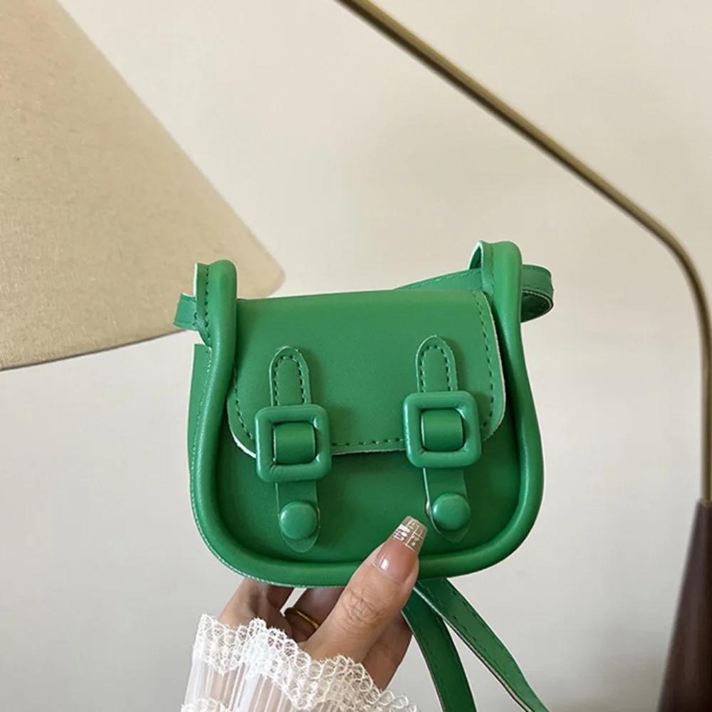 Portable Solid Color Mini Saddle Bag PU Small Square Bag Crossbody Bag French Fashion Brand Square Shoulder Bag Girls темно-зелений колір
Portable Solid Color Mini Saddle Bag PU Small Square Bag Crossbody Bag French Fashion Brand Square Shoulder Bag Girls темно-зелений колір