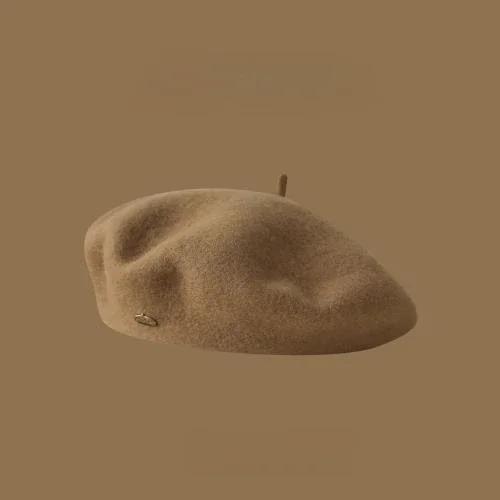 Women High Quality Wool Beret Metal Copper Buckle Solid Color Painter Hat Satin Embroidery Vintage Logo Beanie Hat 54-59cm
Women High Quality Wool Beret Metal Copper Buckle Solid Color Painter Hat Satin Embroidery Vintage Logo Beanie Hat 54-59cm