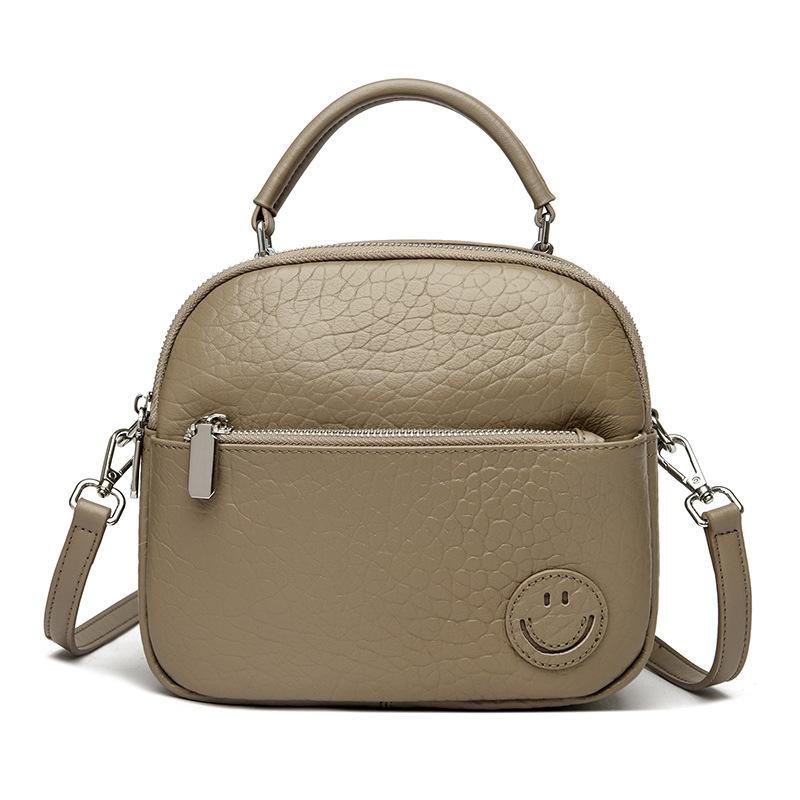 Жіноча сумка з натуральної шкіри Проста сумка з м якої шкіри Модна сумка кросбоді з коров ячої шкіри на одне плече сірий колір
Жіноча сумка з натуральної шкіри Проста сумка з м якої шкіри Модна сумка кросбоді з коров ячої шкіри на одне плече сірий колір