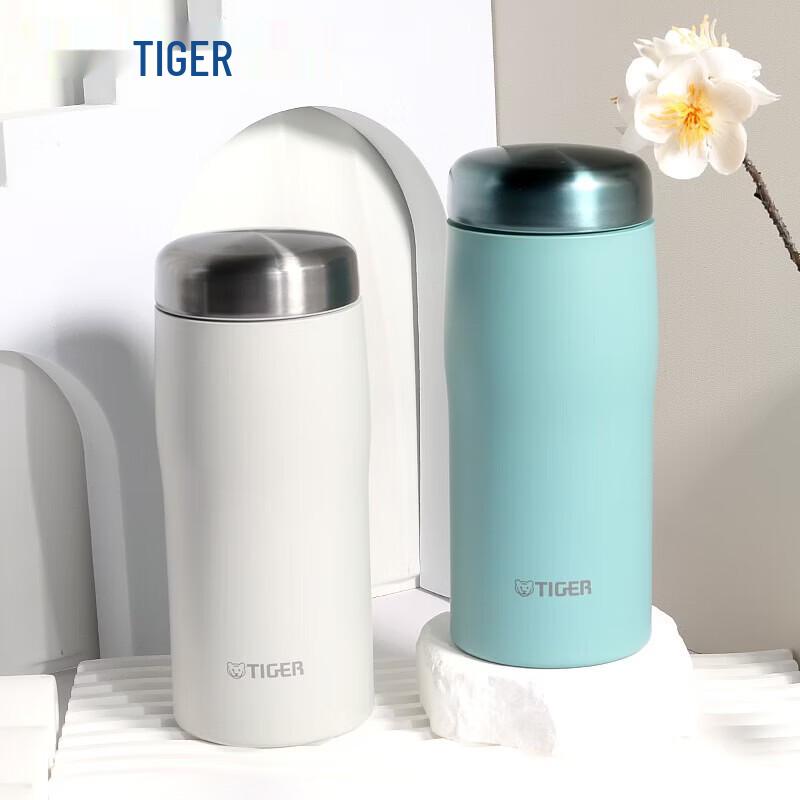 Tiger Japan Import Stainless Steel Thermos Bottle
Tiger Japan Import Stainless Steel Thermos Bottle