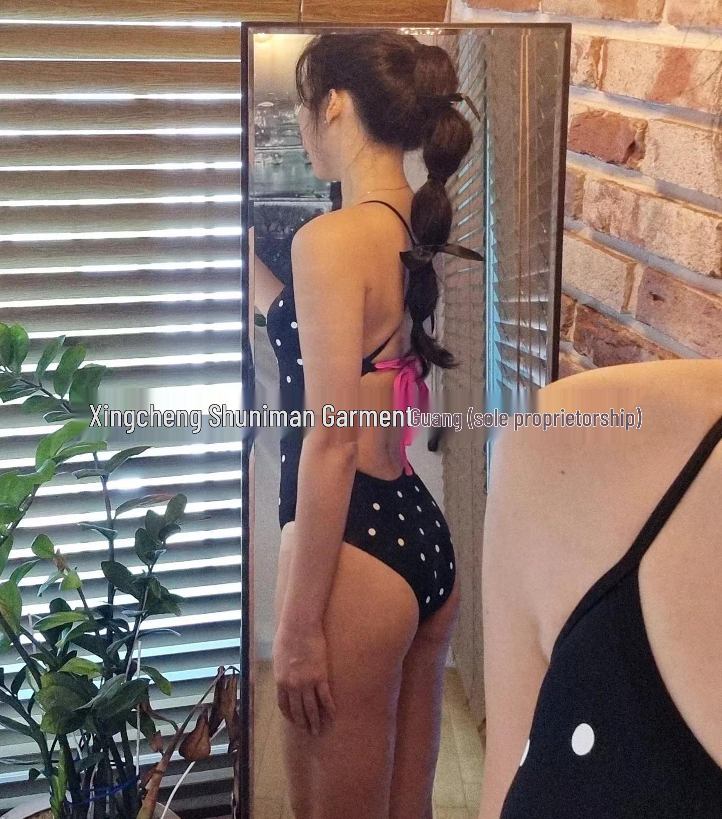 Ретро купальник в горошек с цветными блоками для женщин: Стройный, Сексуальный Спортивный Купальник для Студенческих Тренировок. XL чёрный
Ретро купальник в горошек с цветными блоками для женщин: Стройный, Сексуальный Спортивный Купальник для Студенческих Тренировок. XL чёрный