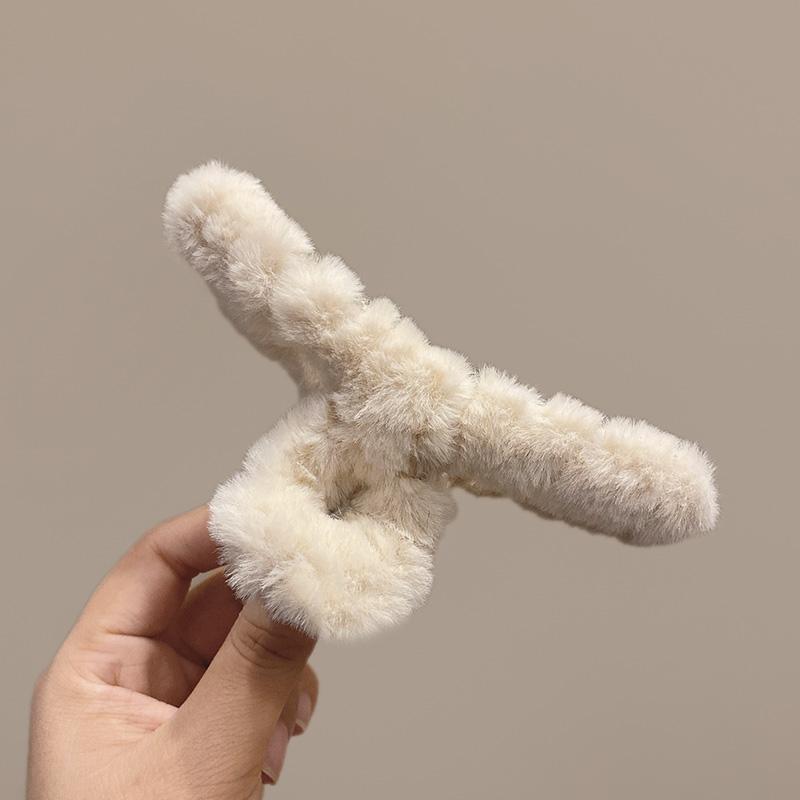Molans Large Plush Hair Claw Shark Clip Simple Barrettes Crab Hair Clips For Women Hairgrips Autumn Winter Hair Accessories
Molans Large Plush Hair Claw Shark Clip Simple Barrettes Crab Hair Clips For Women Hairgrips Autumn Winter Hair Accessories