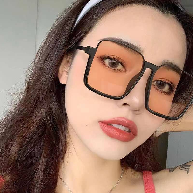 Stylish Trendy Sunglasses Male Female Square Shape Semi-rimless Female ’ s Sun glasses Retro Vintage WomenSunGlass
Stylish Trendy Sunglasses Male Female Square Shape Semi-rimless Female ’ s Sun glasses Retro Vintage WomenSunGlass