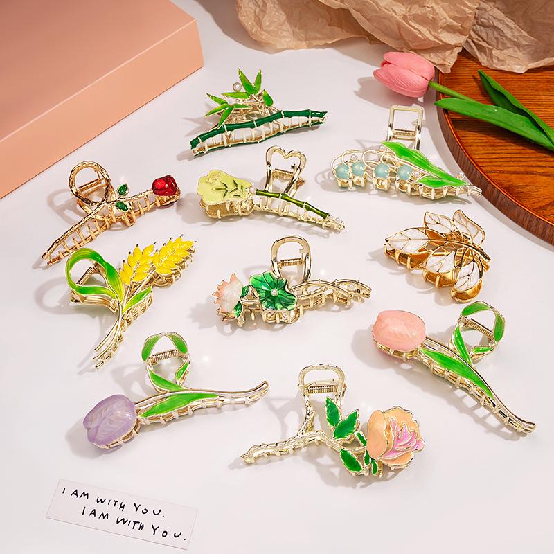 Charming Rose Hair Clip, Enchanting Tulip Hairpin, and Pastoral Wheat Ear Hair Accessories
Charming Rose Hair Clip, Enchanting Tulip Hairpin, and Pastoral Wheat Ear Hair Accessories