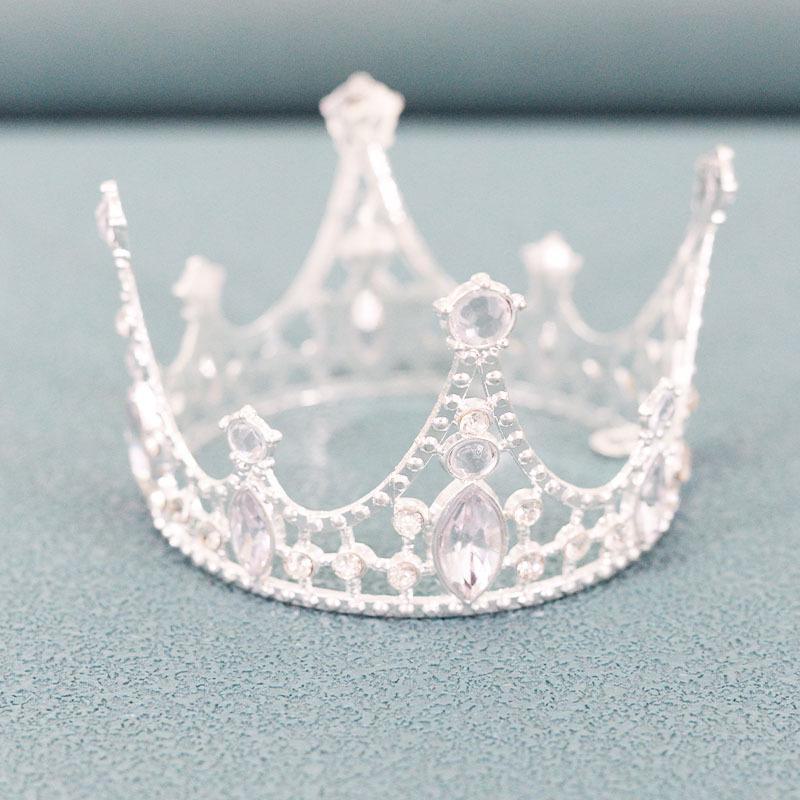 Украшение для детского торта на день рождения из золотого сплава
Украшение для детского торта на день рождения из золотого сплава