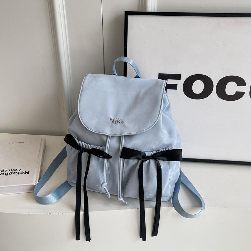 Casual large-capacity women s backpack New summer versatile backpack Student travel bag синій
Casual large-capacity women s backpack New summer versatile backpack Student travel bag синій