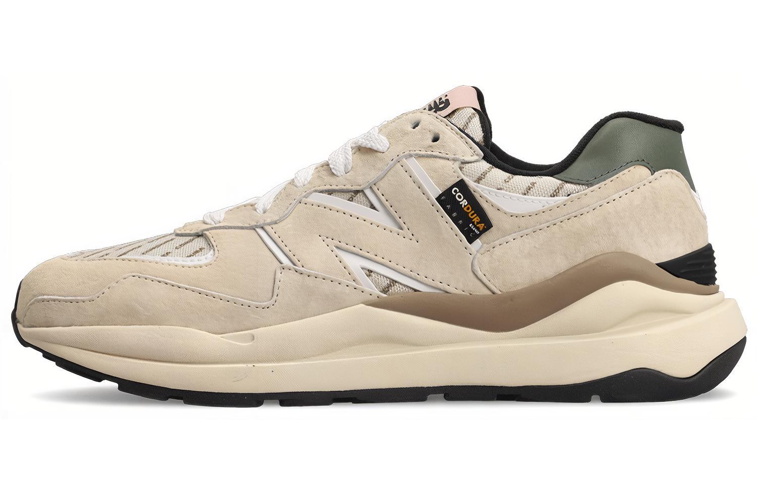 57/40 New Balance Off-White M5740CD1 37.5
57/40 New Balance Off-White M5740CD1 37.5