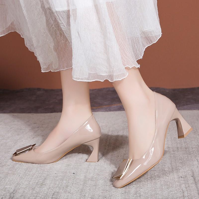 Женские туфли на высоком каблуке 2024 лето новая мягкая кожа не устают ноги толстый каблук мелкий вырез одинарные туфли женские корейская версия острый носок работа женские ш 34 абрикосовый
Женские туфли на высоком каблуке 2024 лето новая мягкая кожа не устают ноги толстый каблук мелкий вырез одинарные туфли женские корейская версия острый носок работа женские ш 34 абрикосовый