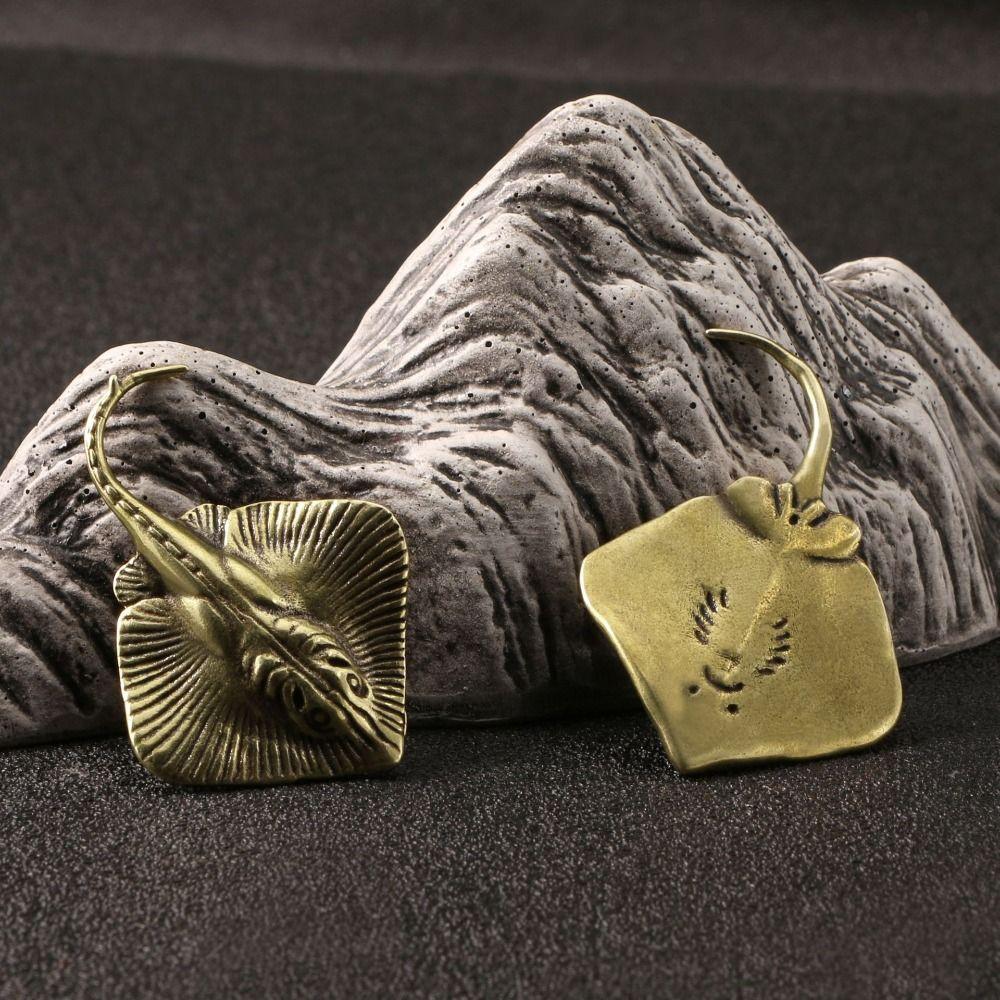 Cute Brass Devil Fish Figurines Ancient Lucky Charm Animal Sculpture Home Office Desk Decor
Cute Brass Devil Fish Figurines Ancient Lucky Charm Animal Sculpture Home Office Desk Decor