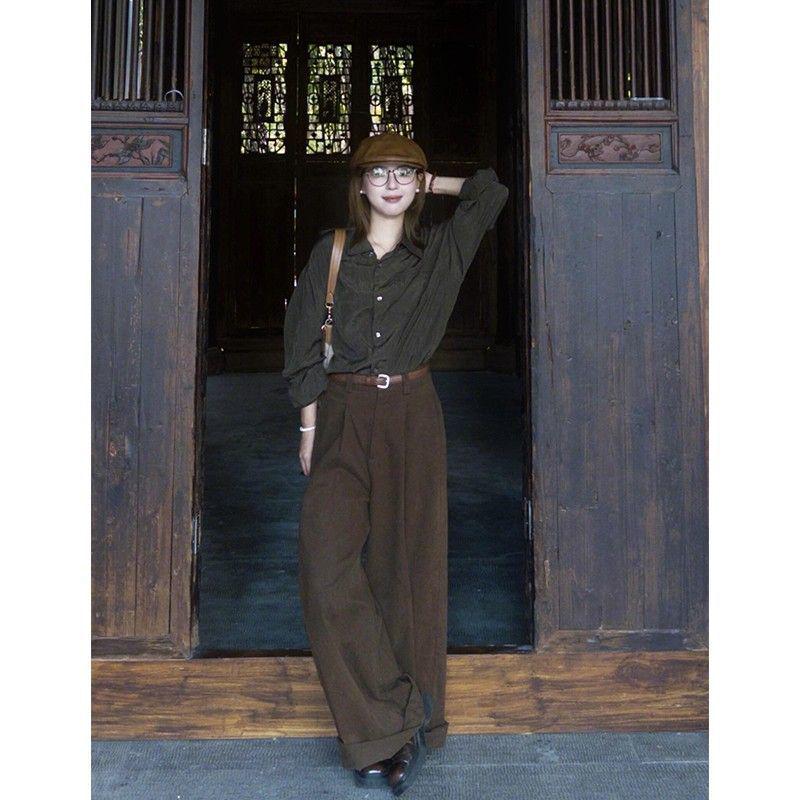 Women s Retro Button-Down Shirt and Wide-Leg Pants Set M (100-115 kg)
Women s Retro Button-Down Shirt and Wide-Leg Pants Set M (100-115 kg)