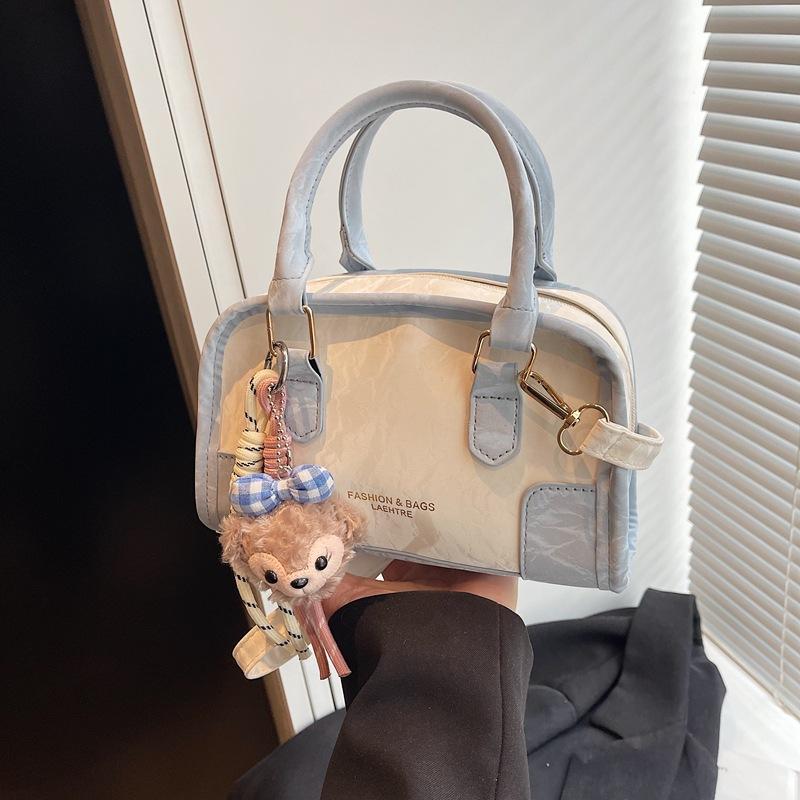 Premium small bag women s 2025 new spring and summer versatile shoulder messenger bag popular super hot portable small square bag single bag. светло-синий
Premium small bag women s 2025 new spring and summer versatile shoulder messenger bag popular super hot portable small square bag single bag. светло-синий