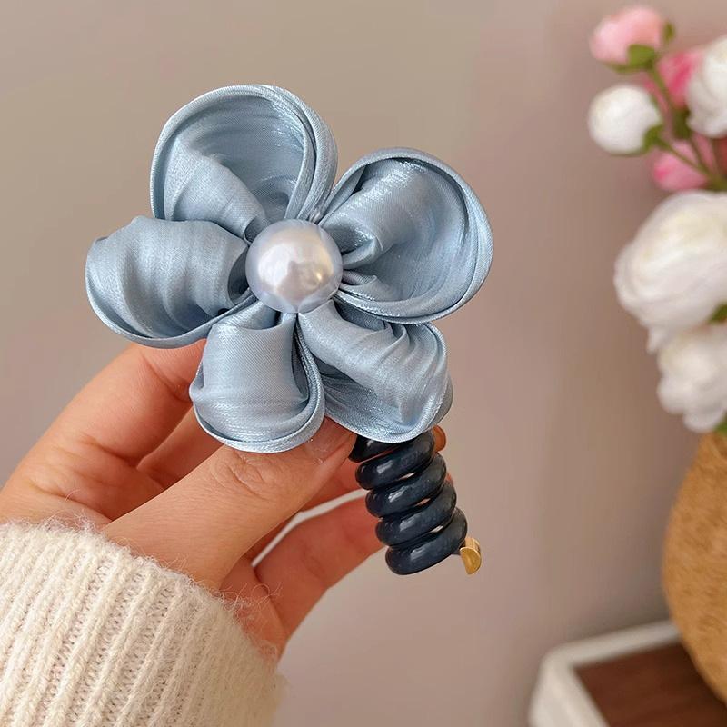 Flower Phone Line Hair Loop Sweet Summer Atmosphere Tied Ponytail Headband Women 2024 New High-end Braided Artifact синий
Flower Phone Line Hair Loop Sweet Summer Atmosphere Tied Ponytail Headband Women 2024 New High-end Braided Artifact синий