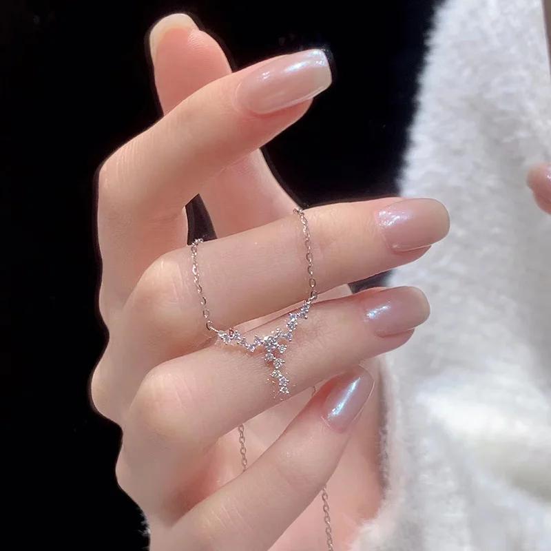 Shiny Zircon Star Necklace for Women Fairy Crystal Pendant Necklace Delicate Collar Chain Anniversary Jewelry Gift Accessories
Shiny Zircon Star Necklace for Women Fairy Crystal Pendant Necklace Delicate Collar Chain Anniversary Jewelry Gift Accessories