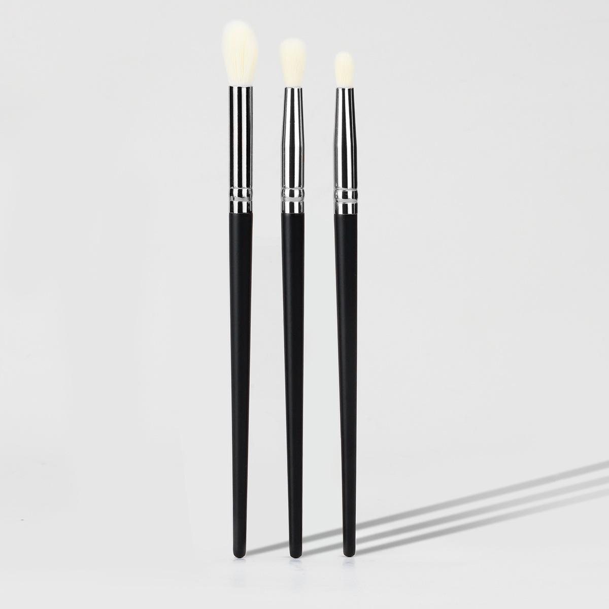3-Piece Imitation Wool Eyeshadow Brush Set: Eye Blending Makeup Tools
3-Piece Imitation Wool Eyeshadow Brush Set: Eye Blending Makeup Tools