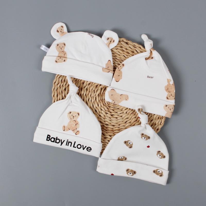High-Quality Cotton Cartoon Bear Pom-Pom Hat for Newborns - Spring, Autumn, Winter Fontanel Cold Protection 3-6M (Hat Circumference ~37cm, 2-5 Months)
High-Quality Cotton Cartoon Bear Pom-Pom Hat for Newborns - Spring, Autumn, Winter Fontanel Cold Protection 3-6M (Hat Circumference ~37cm, 2-5 Months)